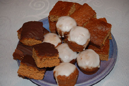 Pfefferkuchen - Weihnachts-Kuchen-Rezept vom Blech